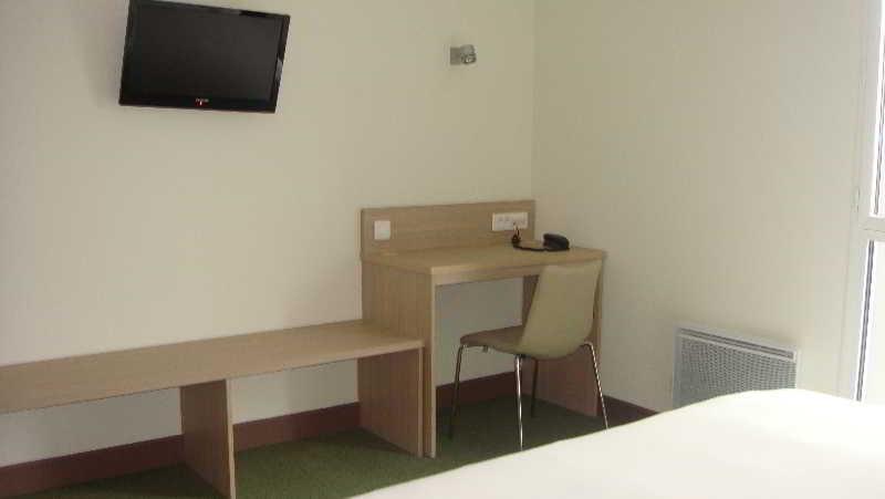 The Originals Access, Hôtel Cholet Gare Exterior foto